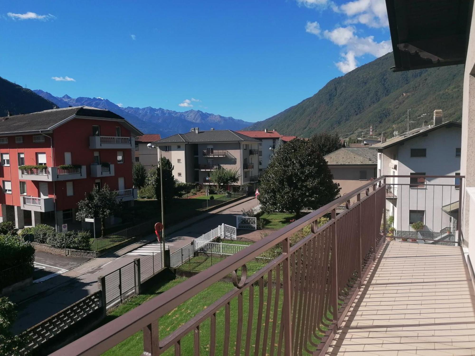 Bernina Views-Tirano Apartment Exterior foto